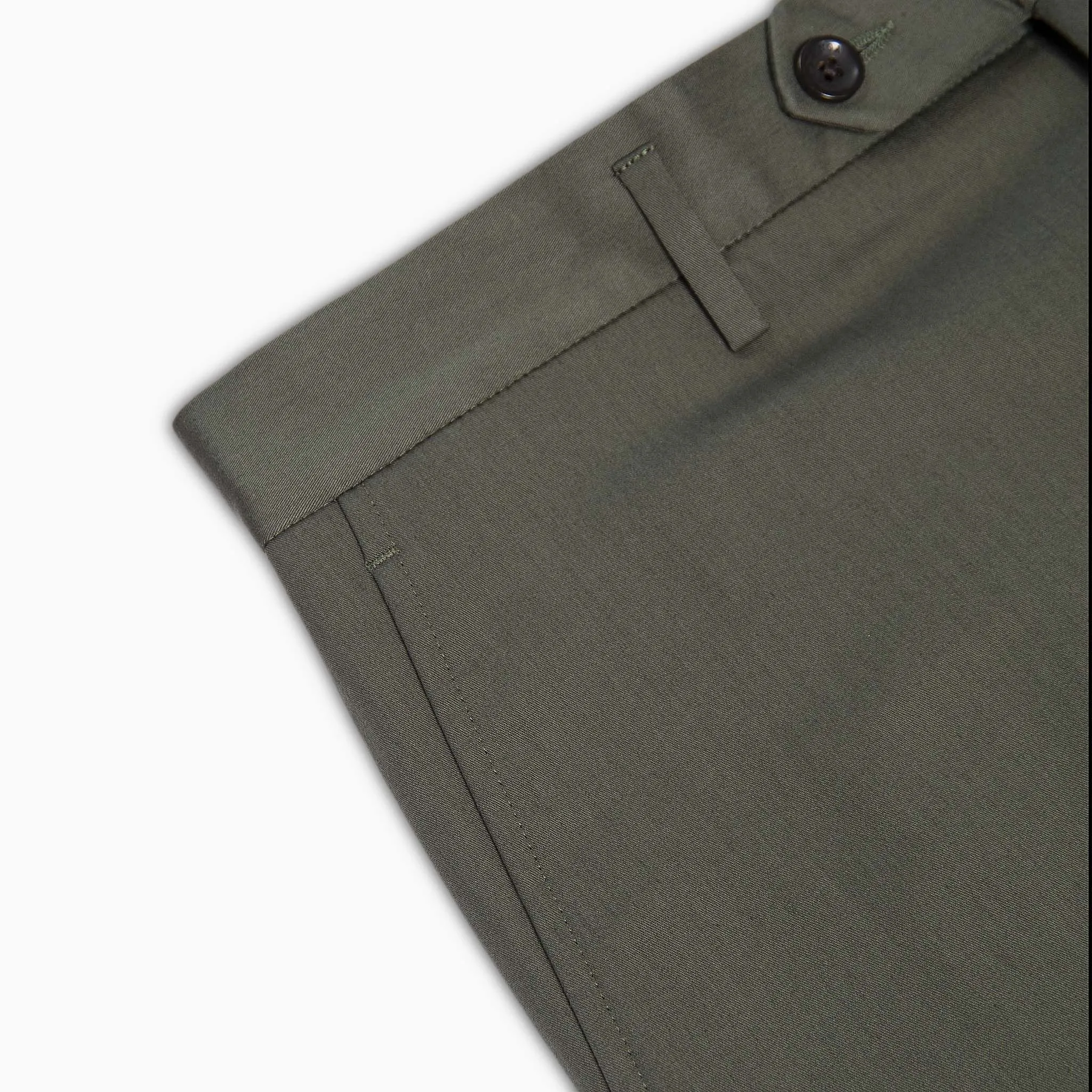 Bazile bermuda shorts in stretch gabardine cotton (forest green)