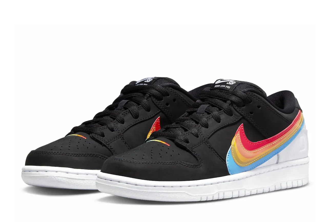 Nike SB Dunk Low Polaroid