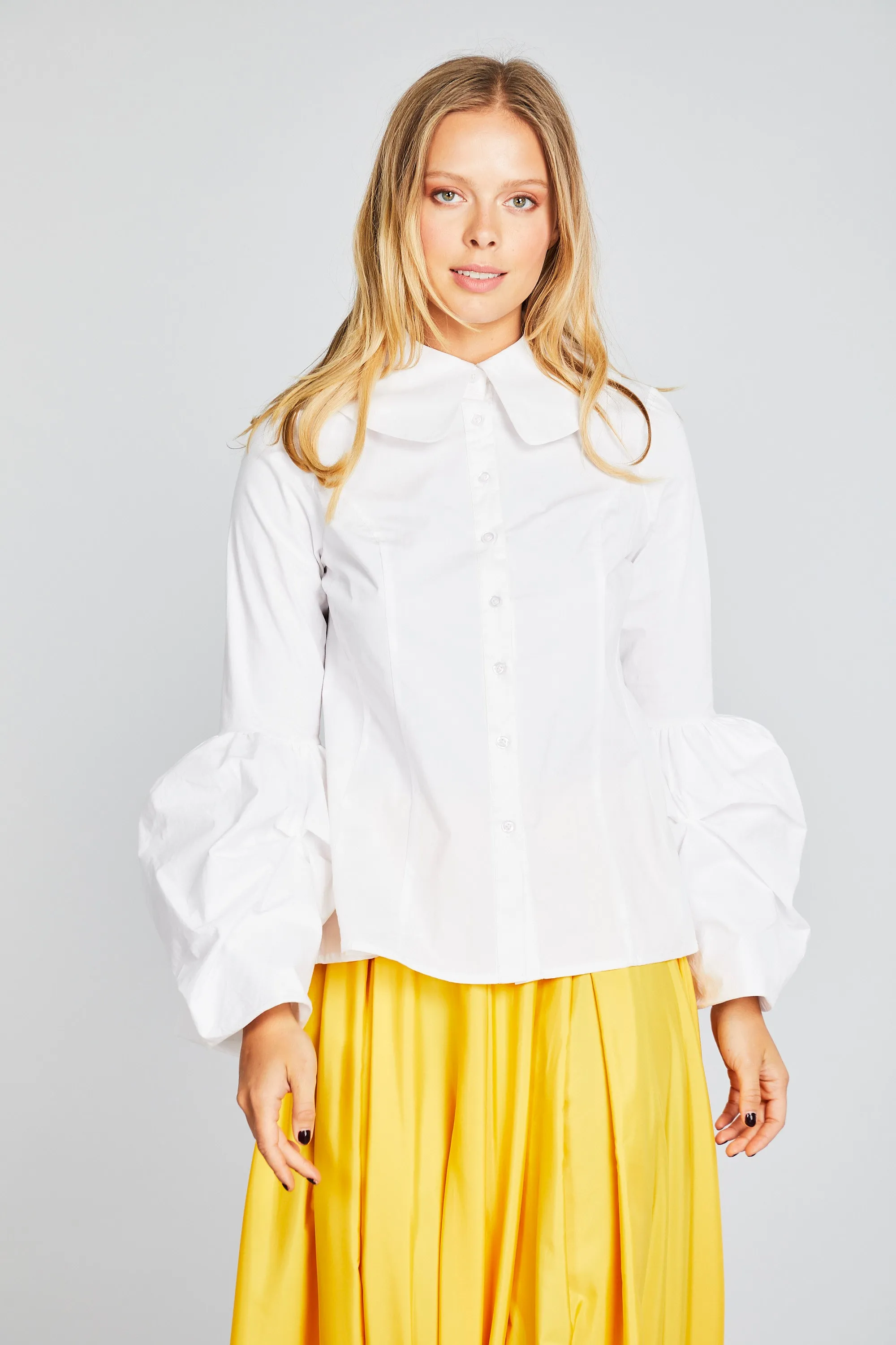 Romantic Queen Balloon Sleeve Blouse